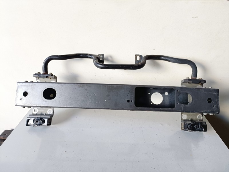 Recambio de refuerzo paragolpes delantero para land rover range rover sport 306dt referencia OEM IAM   