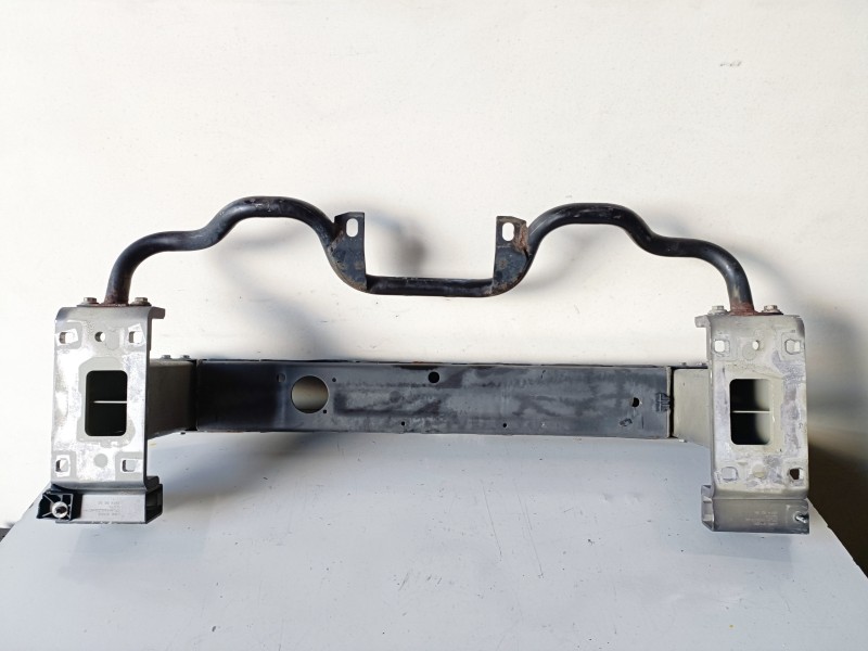 Recambio de refuerzo paragolpes delantero para land rover range rover sport 306dt referencia OEM IAM   