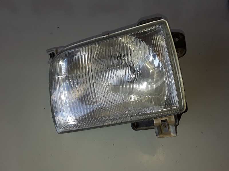 Recambio de faro izquierdo para nissan pickup (d22) td25ti referencia OEM IAM   