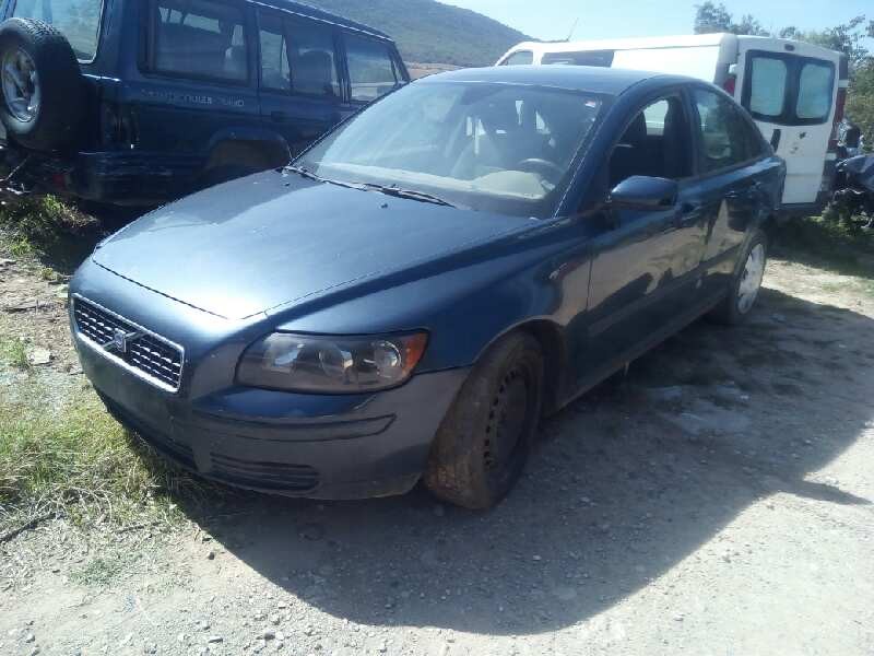 volvo s40 berlina del año 2005