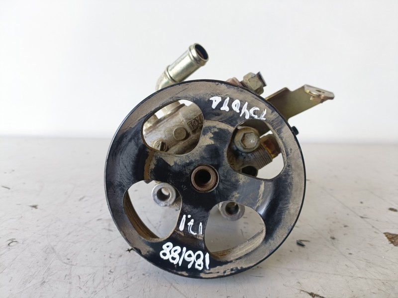Recambio de bomba direccion para toyota corolla verso (r1) 1zzfe referencia OEM IAM   