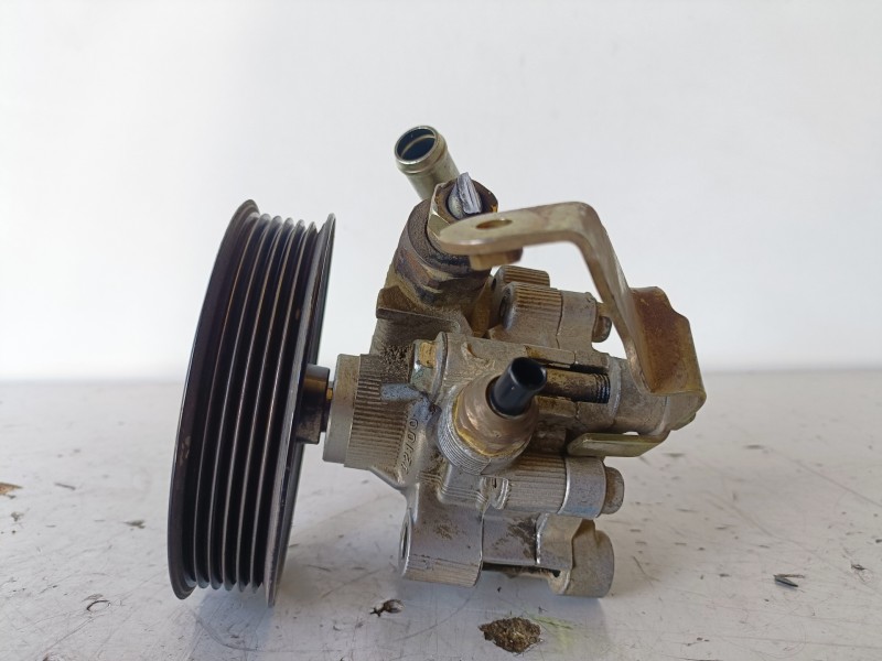 Recambio de bomba direccion para toyota corolla verso (r1) 1zzfe referencia OEM IAM   