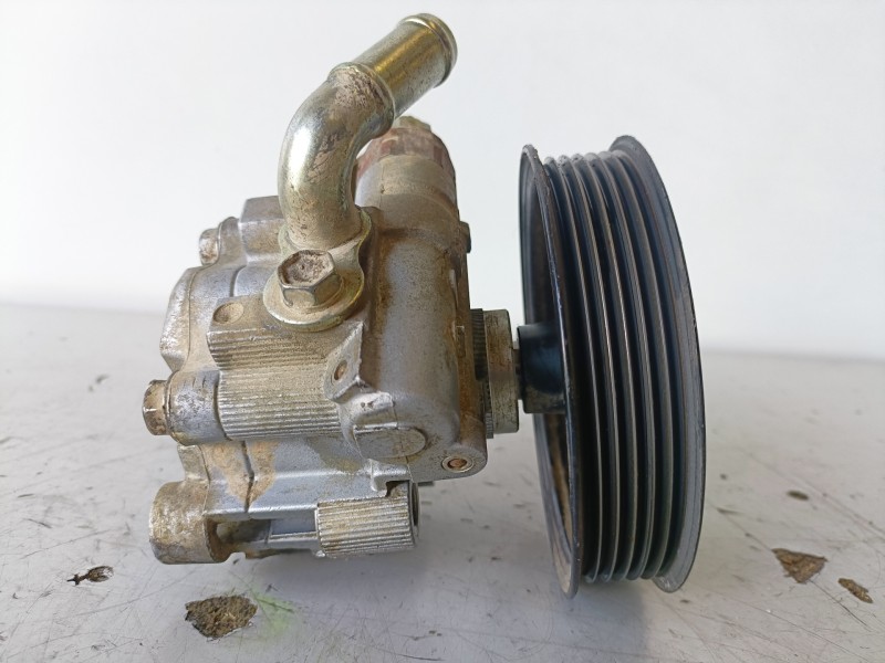 Recambio de bomba direccion para toyota corolla verso (r1) 1zzfe referencia OEM IAM   
