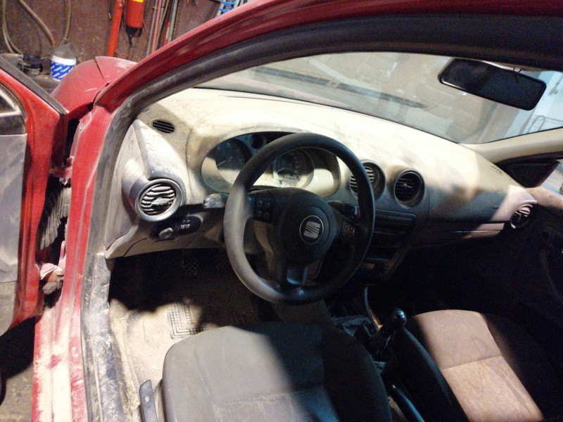 seat ibiza (6l1) del año 2006