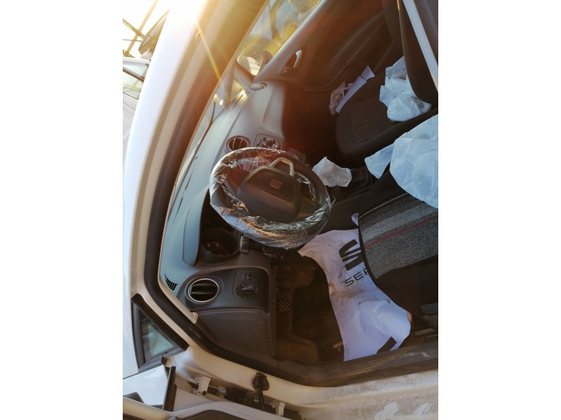 seat ibiza berlina (6j5) del año 2010