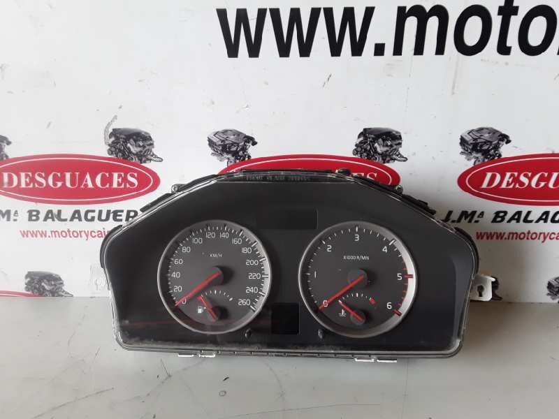 Recambio de cuadro instrumentos para volvo v50 familiar d4204t referencia OEM IAM 30728645/69594880T/30710071/8697035  