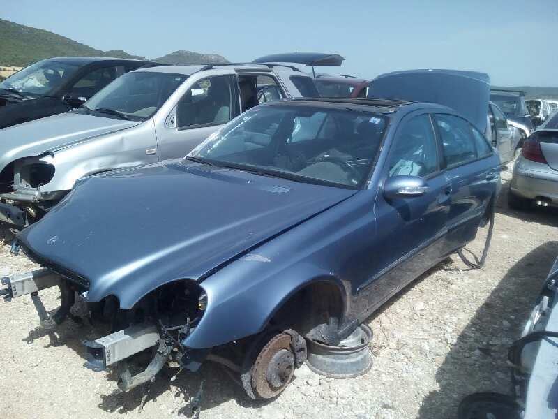 mercedes-benz clase e (bm 211) berlina del año 2003