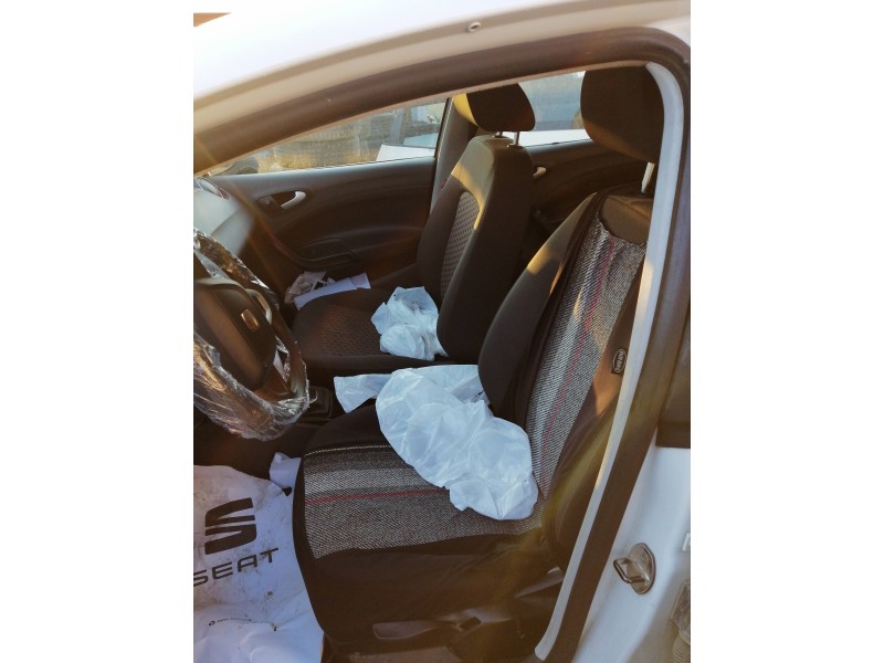 seat ibiza berlina (6j5) del año 2010