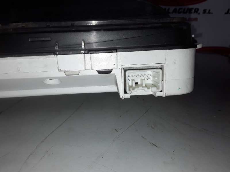 Recambio de cuadro instrumentos para volvo v50 familiar d4204t referencia OEM IAM 30728645/69594880T/30710071/8697035  