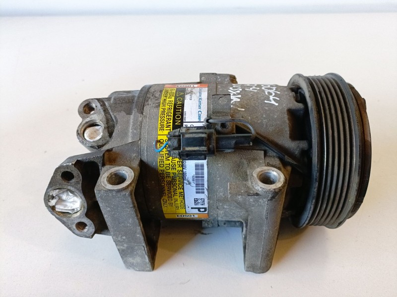 Recambio de compresor aire acondicionado para nissan primera berlina (p12) qg18 referencia OEM IAM 926009F511  