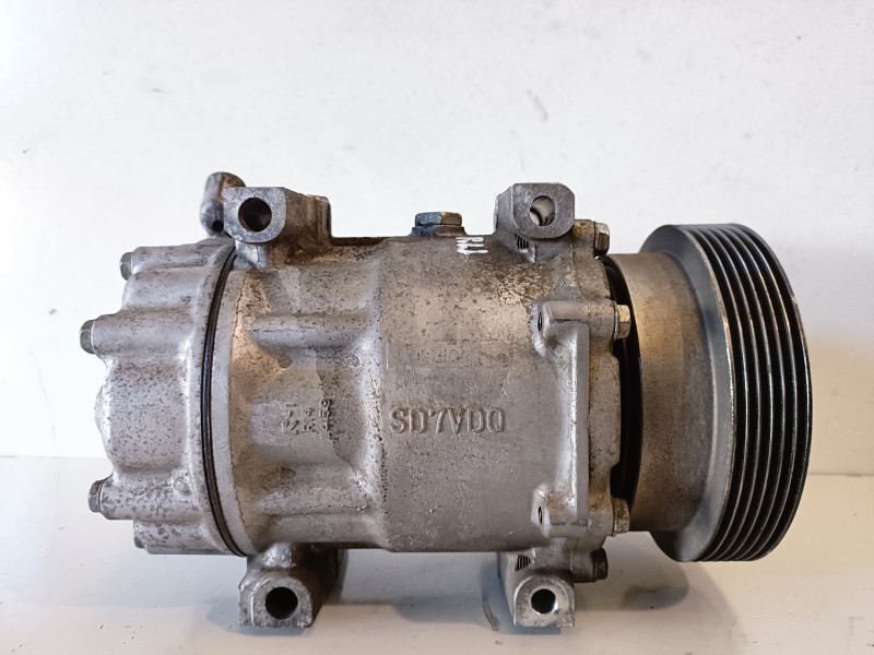 Recambio de compresor aire acondicionado para dacia logan 1 k9k796 referencia OEM IAM 8200802609  
