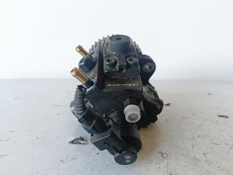 Recambio de bomba inyeccion para opel vectra c berlina z19dth referencia OEM IAM 0445010097  