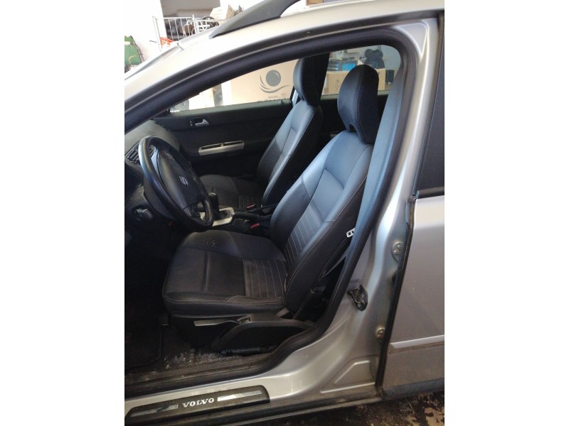 volvo v50 familiar del año 2006