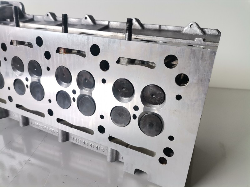 Recambio de culata para mercedes-benz clase ml (bm 163) 628963 referencia OEM IAM R6280150901  
