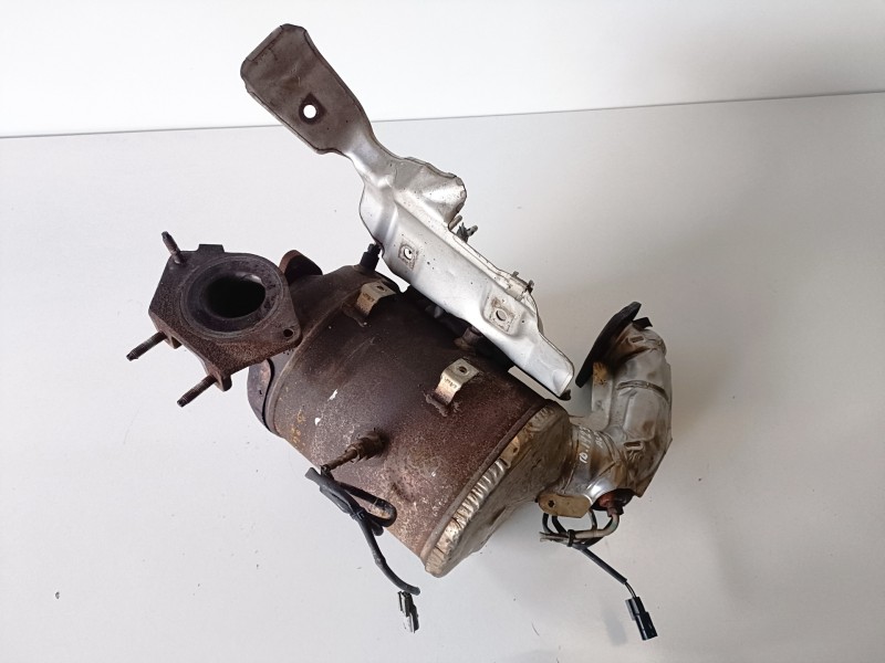 Recambio de catalizador para renault talisman r9me4e4 referencia OEM IAM 1057582X  