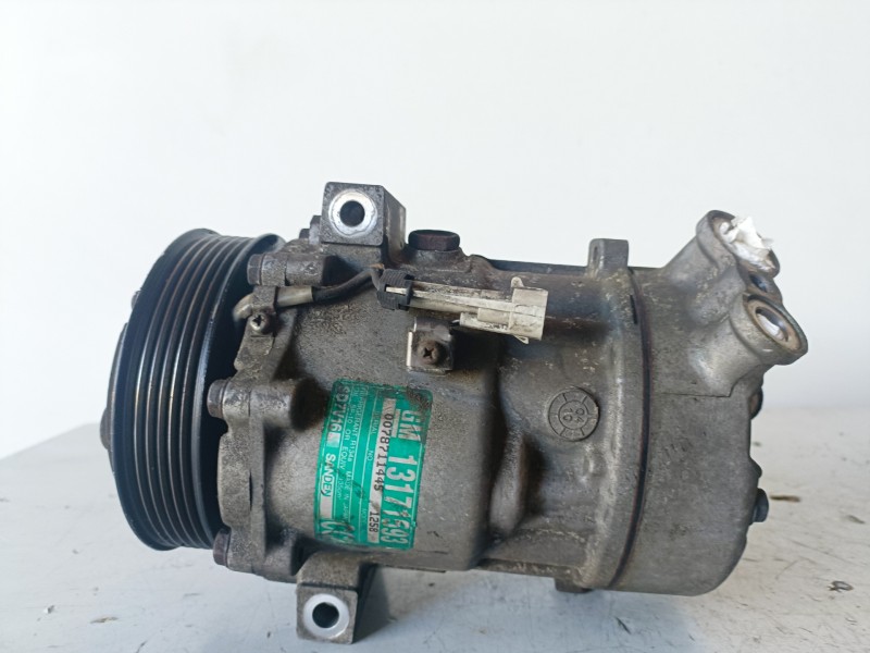 Recambio de compresor aire acondicionado para opel vectra c berlina z19dth referencia OEM IAM 13171593  
