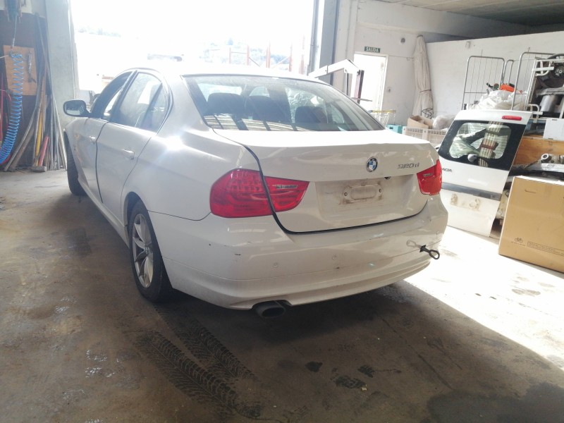 bmw serie 3 berlina (e90) del año 2010