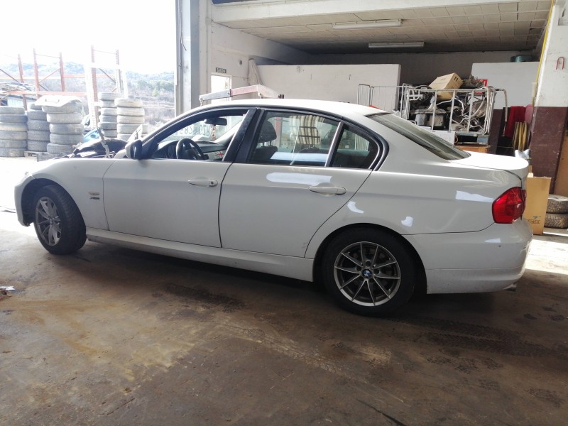 bmw serie 3 berlina (e90) del año 2010