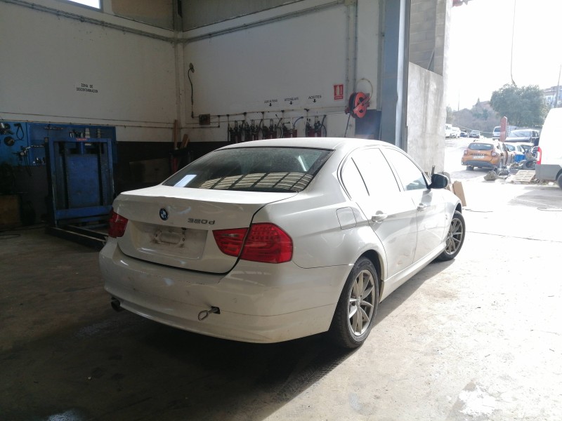 bmw serie 3 berlina (e90) del año 2010
