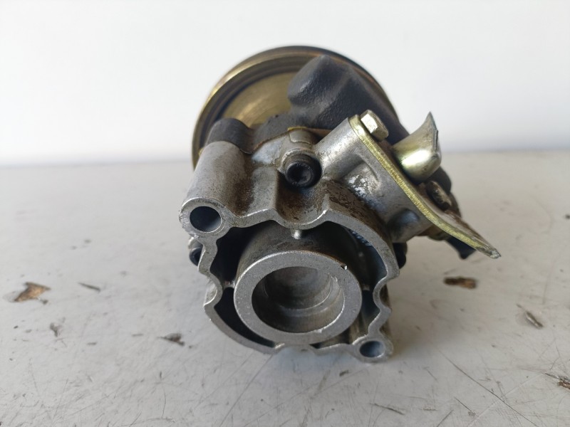 Recambio de bomba direccion para mg rover rover 200 (rf) 16k4f referencia OEM IAM QVB100690  