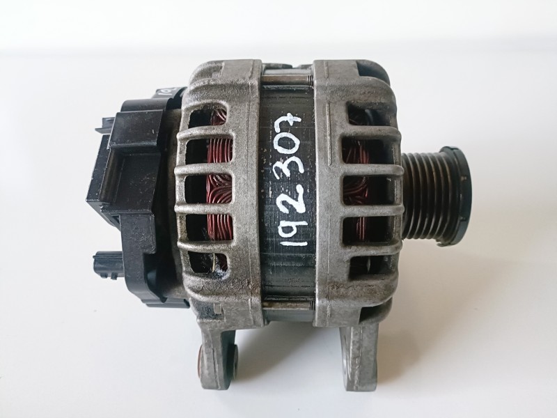 Recambio de alternador para renault talisman r9me4e4 referencia OEM IAM 231004BE0BF  