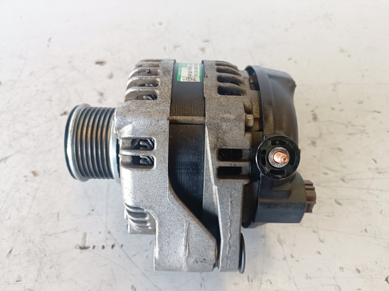 Recambio de alternador para toyota land cruiser (j15) 1kdftv referencia OEM IAM 2706030130/1042105440  