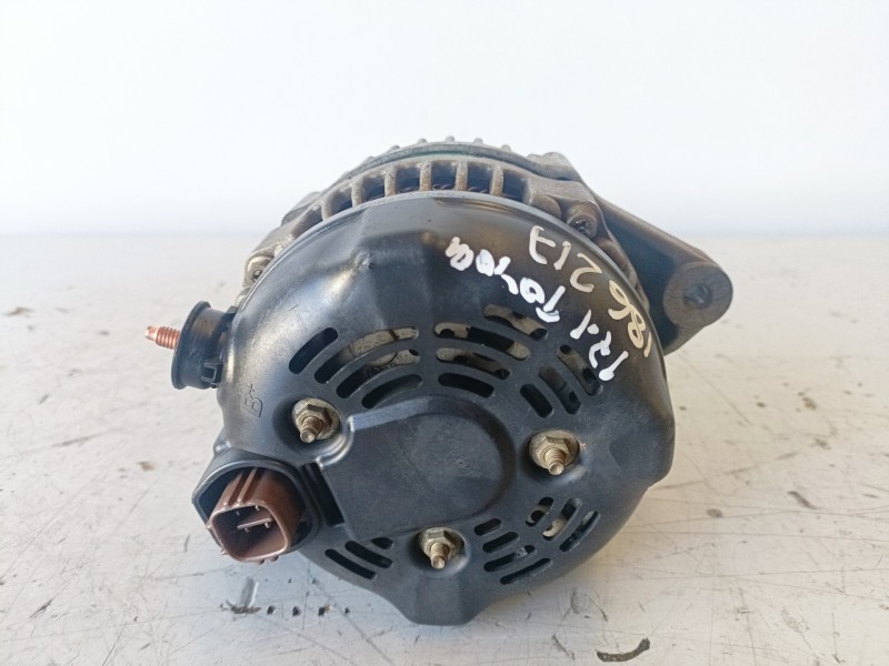 Recambio de alternador para toyota land cruiser (j15) 1kdftv referencia OEM IAM 2706030130/1042105440  