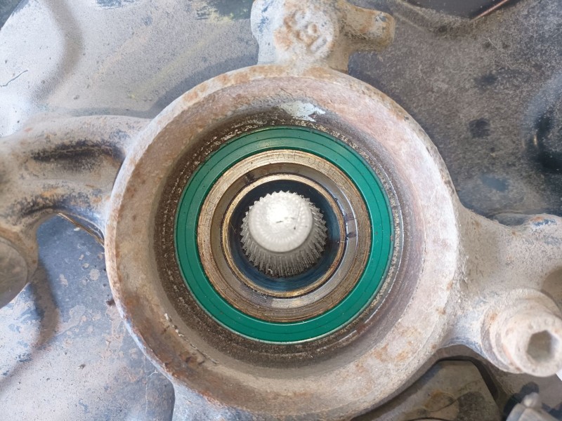 Recambio de mangueta trasera derecha para audi a4 avant (8e) avf referencia OEM IAM   