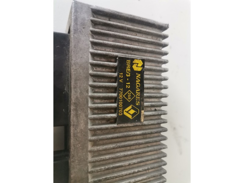Recambio de caja precalentamiento para renault megane i berl./ berl. con portón (ba0) f9q730 referencia OEM IAM 7700100703  
