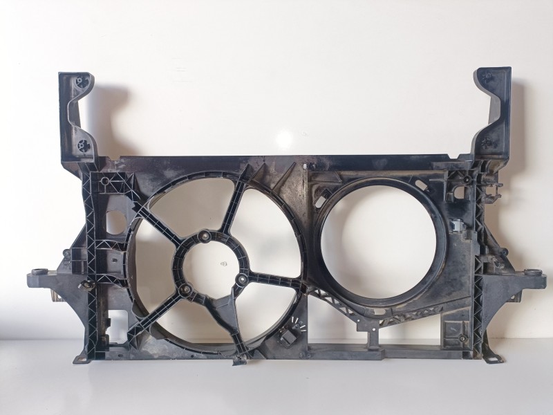 Recambio de panel frontal para nissan interstar (x70) g9u650 referencia OEM IAM 8200190719B  