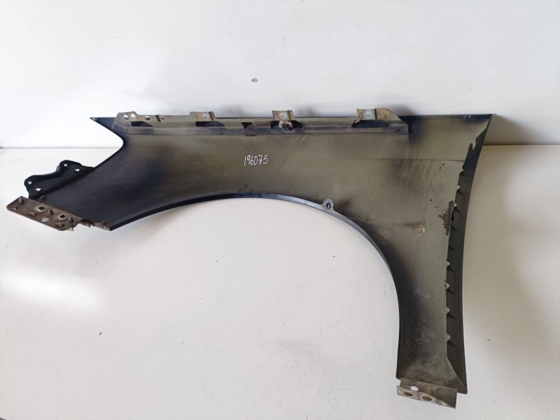 Recambio de aleta delantera derecha para volkswagen passat berlina (3c2) bkp referencia OEM IAM   