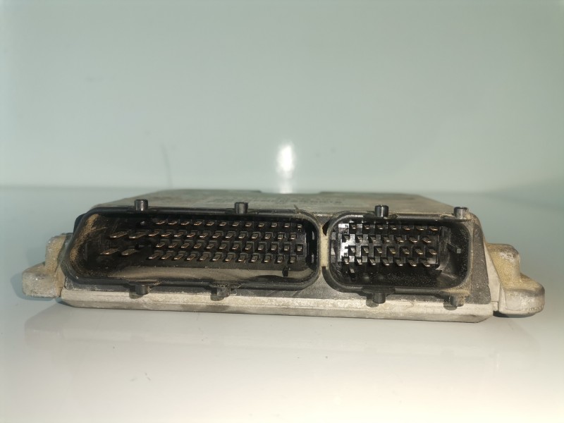 Recambio de centralita motor uce para audi a3 (8l) ahf referencia OEM IAM 038906018AJ/0281001694  