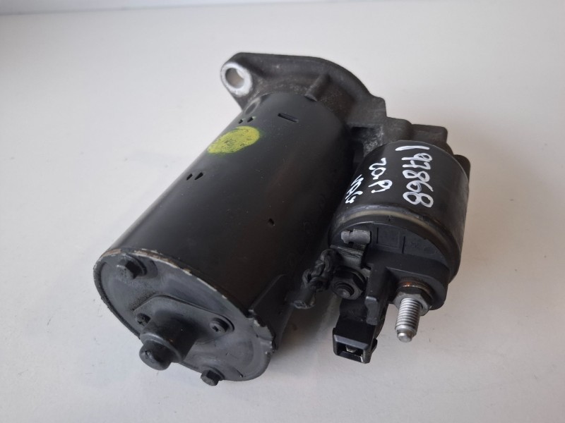 Recambio de motor arranque para volkswagen polo iii berlina (6n2) amf referencia OEM IAM 0001125012  