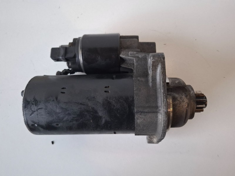 Recambio de motor arranque para volkswagen polo iii berlina (6n2) amf referencia OEM IAM 0001125012  