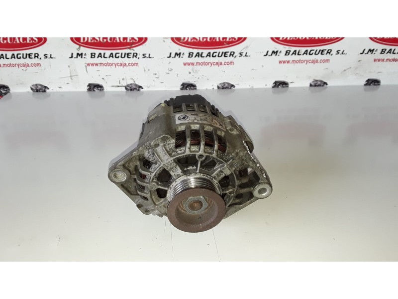 Recambio de alternador para renault master combi f9q770 referencia OEM IAM C542715R/SG10B03/4371835  