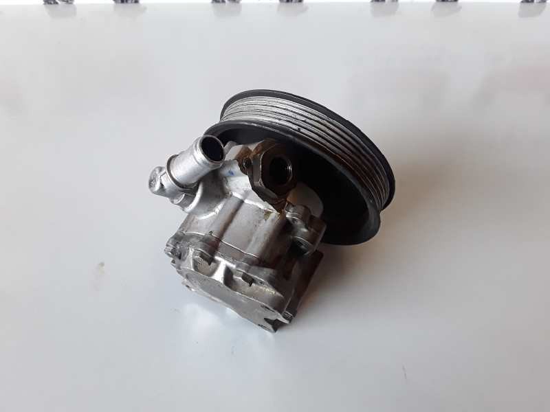 Recambio de bomba direccion para audi a4 berlina (8e) asb referencia OEM IAM   
