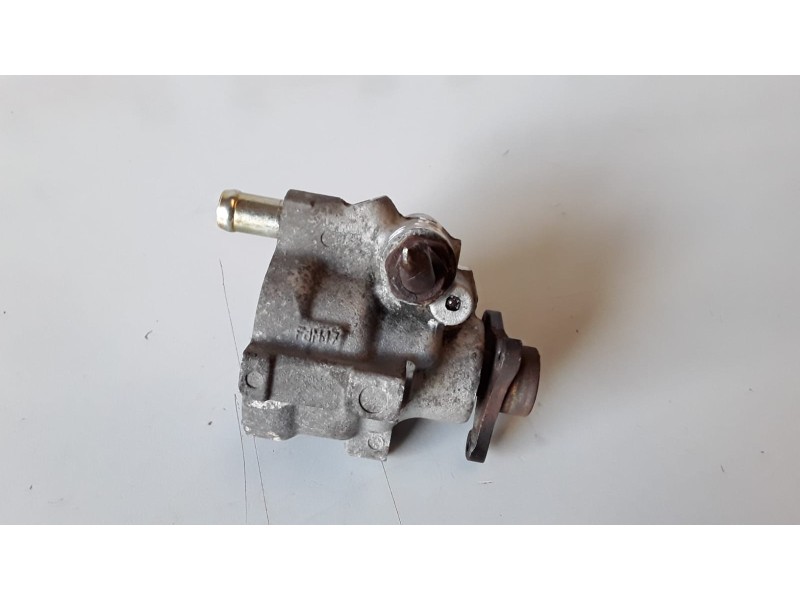 Recambio de bomba direccion para renault master combi f9q770 referencia OEM IAM   