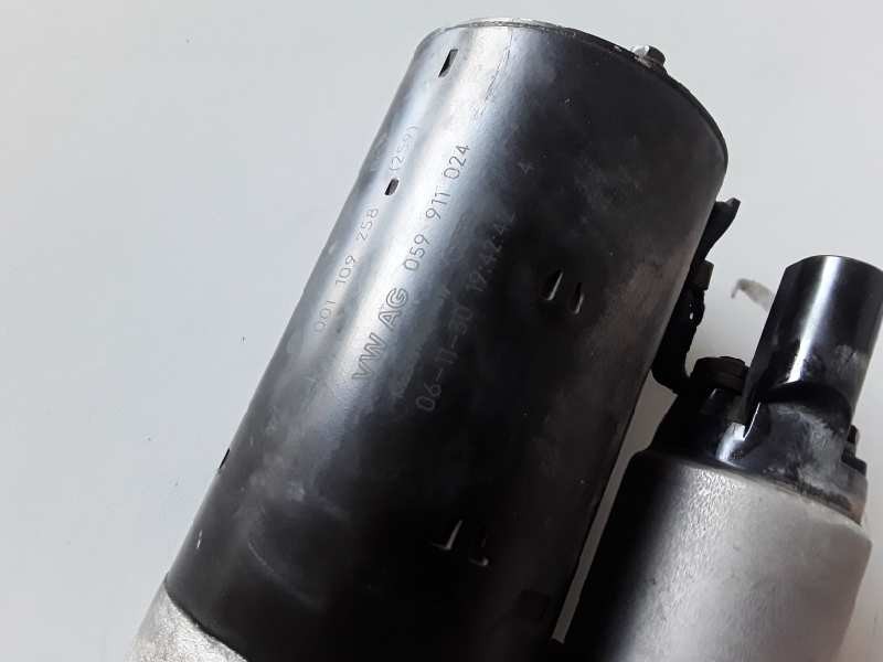 Recambio de motor arranque para audi a4 berlina (8e) asb referencia OEM IAM 0001109258/059911024  