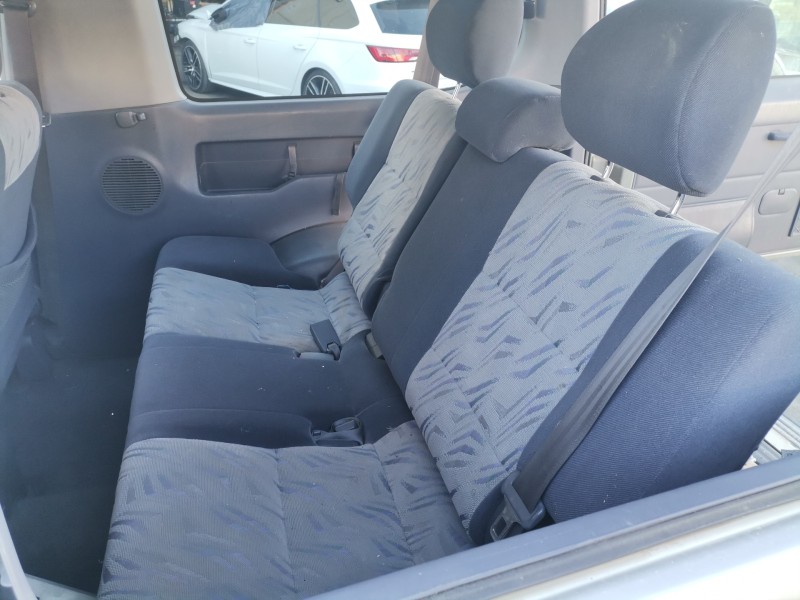 toyota land cruiser (j9) del año 2001