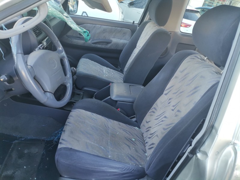 toyota land cruiser (j9) del año 2001