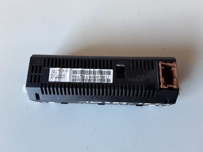 Recambio de pantalla multifuncion para fiat ii scudo (272) combi rh02 referencia OEM IAM 966561468001  