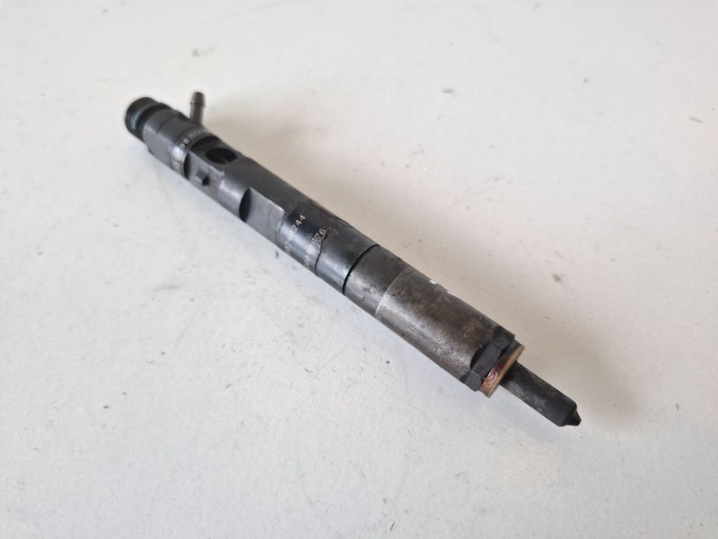 Recambio de inyector para renault kangoo i (f/kc0) k9k702 referencia OEM IAM EJBR02101Z  