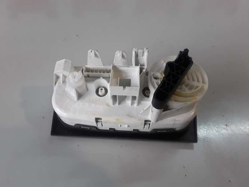 Recambio de mando calefaccion / aire acondicionado para opel meriva z16xe referencia OEM IAM 93329465  