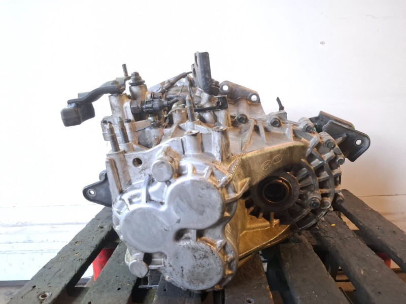 Recambio de caja cambios para kia carnival j3 referencia OEM IAM Y060401487  