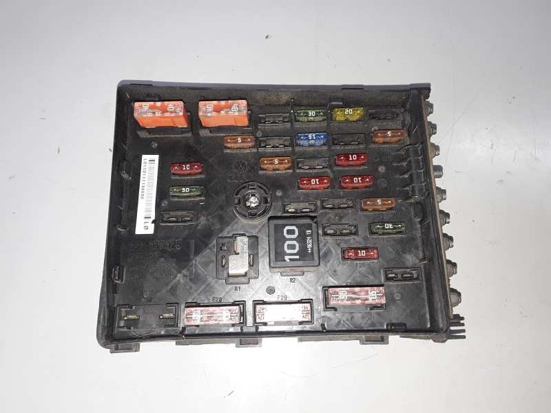 Recambio de caja reles / fusibles para volkswagen passat variant (3c5) bkp referencia OEM IAM 3C0937125  