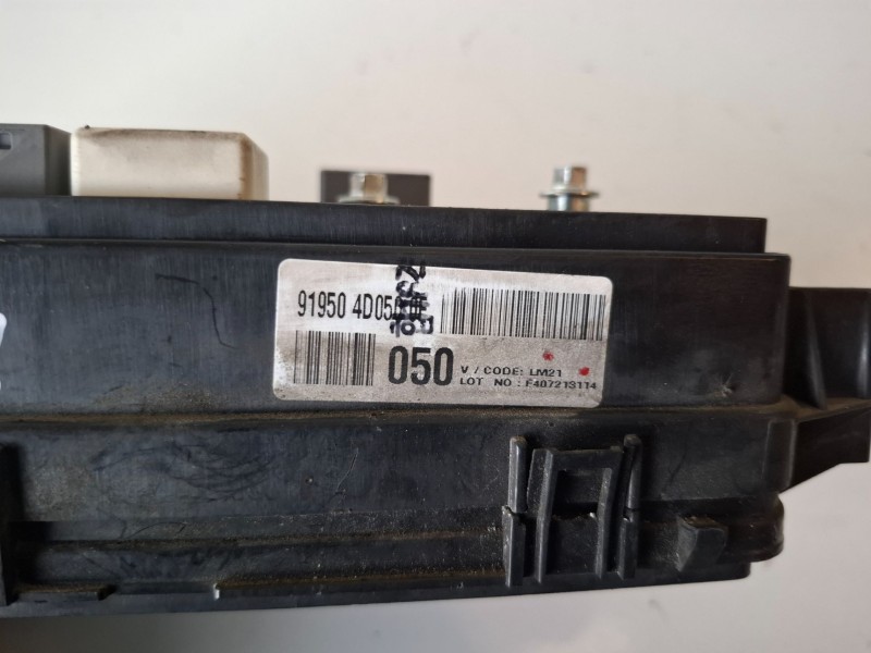 Recambio de caja reles / fusibles para kia carnival j3 referencia OEM IAM 919504D0500F  