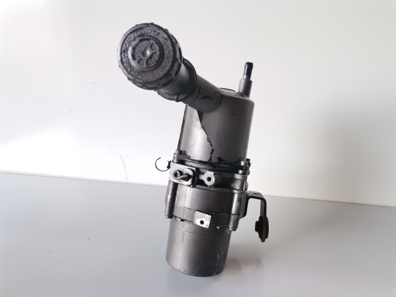 Recambio de bomba direccion para citroen c4 berlina 9hy referencia OEM IAM   