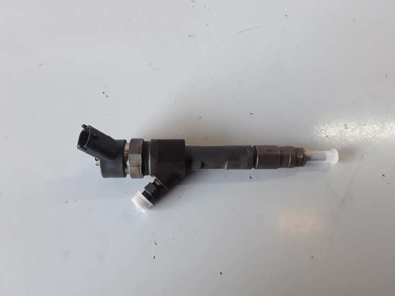 Recambio de inyector para suzuki grand vitara (jb/jt) f9q referencia OEM IAM 0445110230/8200389369  