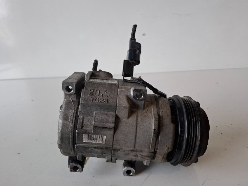 Recambio de compresor aire acondicionado para kia carnival j3 referencia OEM IAM 977014DXXX  