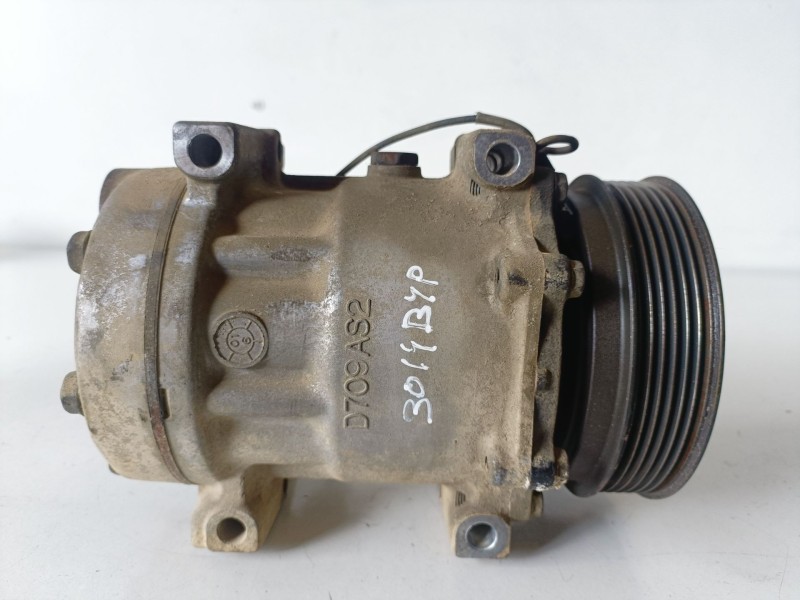 Recambio de compresor aire acondicionado para mitsubishi space star (dg0) f9q1 referencia OEM IAM 8200040681  